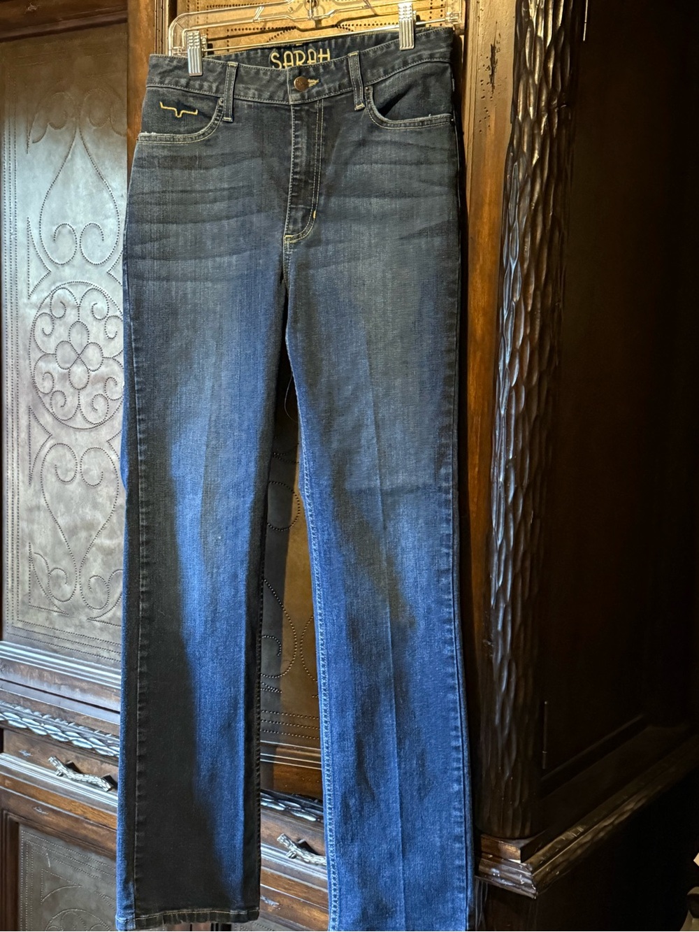 Kimes Sarah  Mid-Rise Straight Leg Jeans in Dark Blue